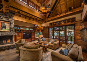 Stunning Big Springs Residence with Private Hot Tub! - Gray Wolf Northstar